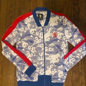 New never worn zipper sport jacket.